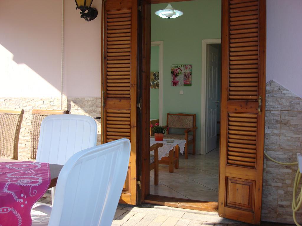 Villa Melina 1 Kínira Szoba fotó